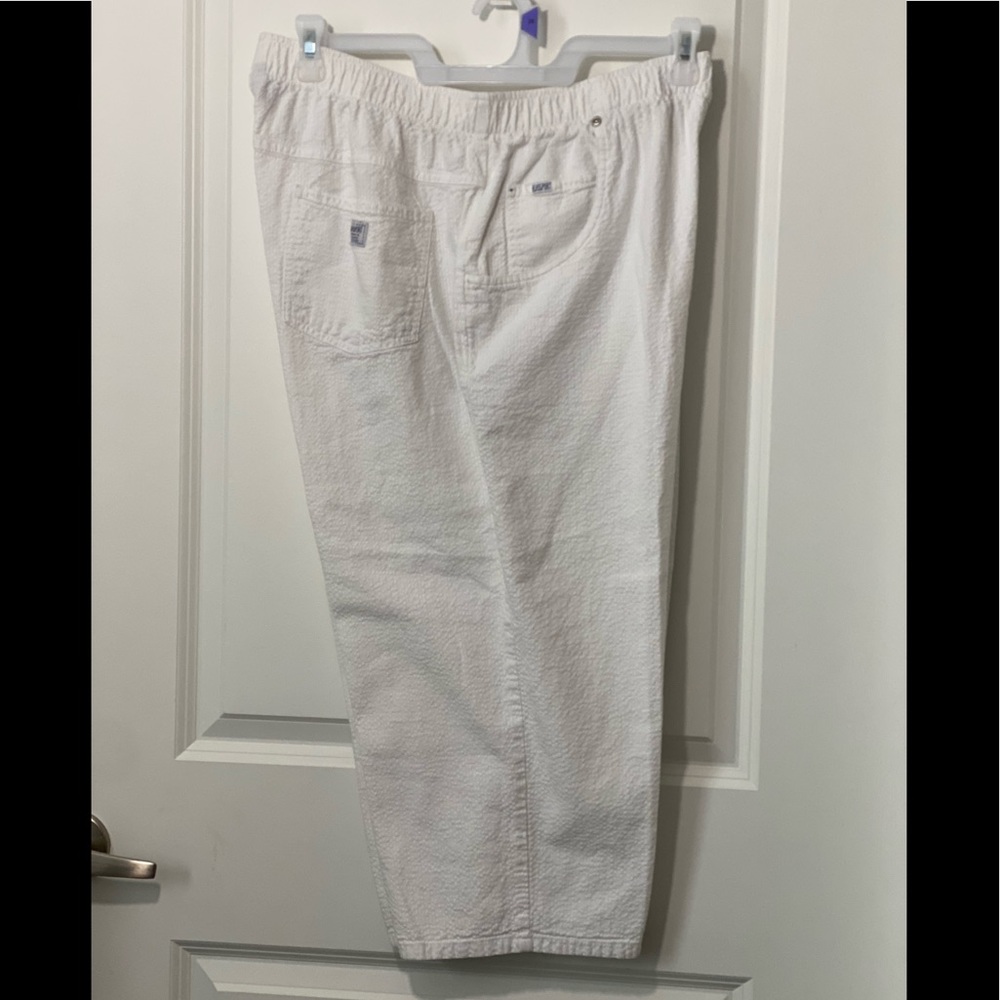 Blassport white Capri pants 18W
